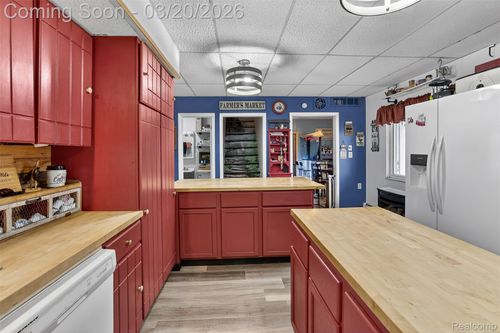 5639 Swaffer Rd, Millington, MI, 48746-8722 | Card Image