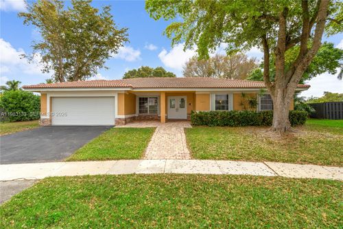 16623 Waters Edge Dr, Weston, FL, 33326-1507 | Card Image