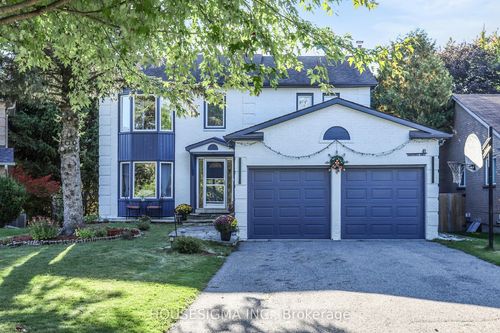 41 Underhill Cres, Aurora, ON, L4G5S3 | Card Image