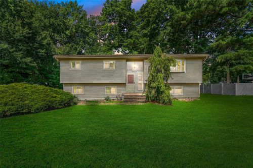 22 Preakness Ln, New City, NY, 10956-6034 | Card Image