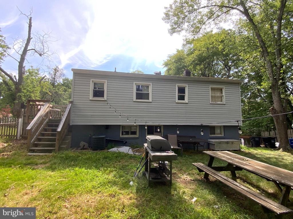 Residential in WOODBRIDGE 4