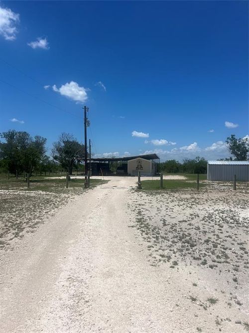 2117 N Ranch Rd 3008, Brackettville, TX, 78832 | Card Image