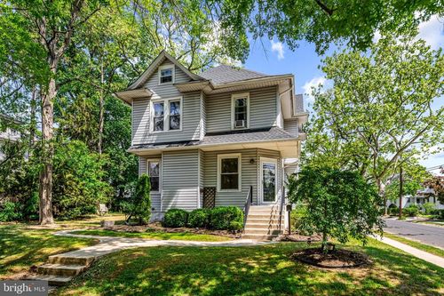 2-200 E Madison Ave, COLLINGSWOOD, NJ, 08108-1425 | Card Image