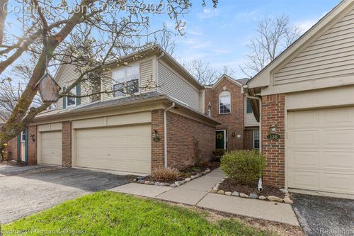 134 Legacy Park Cir, Dearborn Heights, MI, 48127-3485 | Card Image