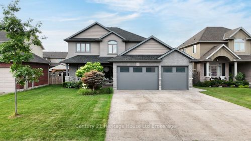 12 Oliver Cres, Thamesford, ON, N0M2M0 | Card Image