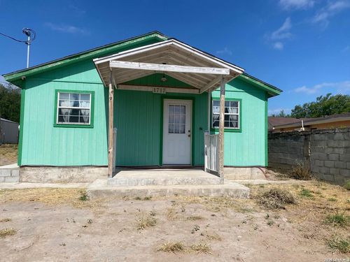 1717 Calle Ginebra, Eagle Pass, TX, 78852 | Card Image
