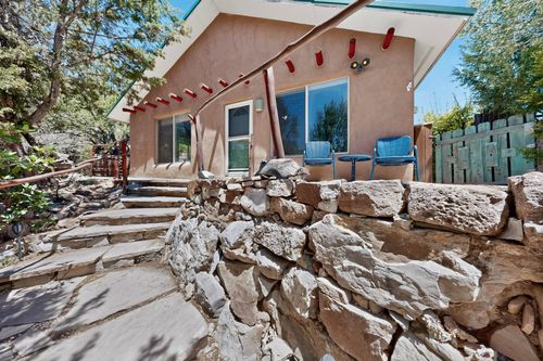 21 Ojitos Pl, Jemez Springs, NM, 87025-9232 | Card Image