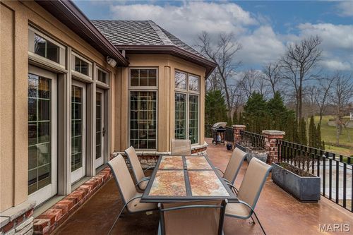 504 Windwood Lake Dr, Cape Girardeau, MO, 63701-4932 | Card Image