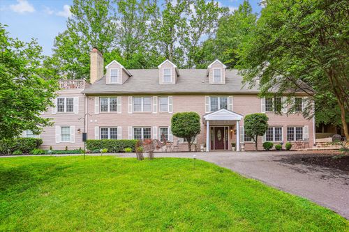 9201 Laurel Oak Dr, BETHESDA, MD, 20817-1937 | Card Image