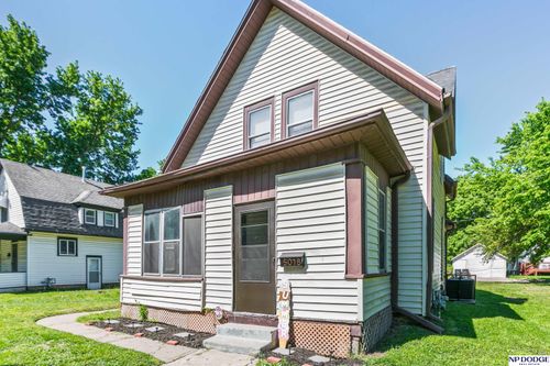 5018 N 22nd St, Omaha, NE, 68110-1403 | Card Image