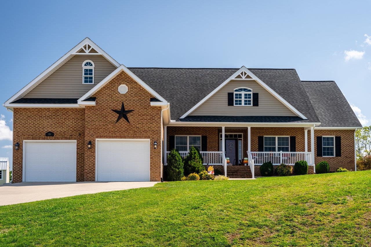 Dandy Ave, Broadway, VA 22815