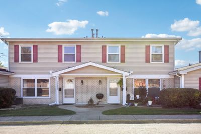 C - 1308 Kingsbury Drive, Townhouse with 3 bedrooms, 1 bathrooms and 1 parking in Hanover Park IL | Image 1