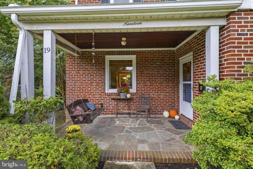 19 Somerset Rd, CATONSVILLE, MD, 21228-1938 | Card Image