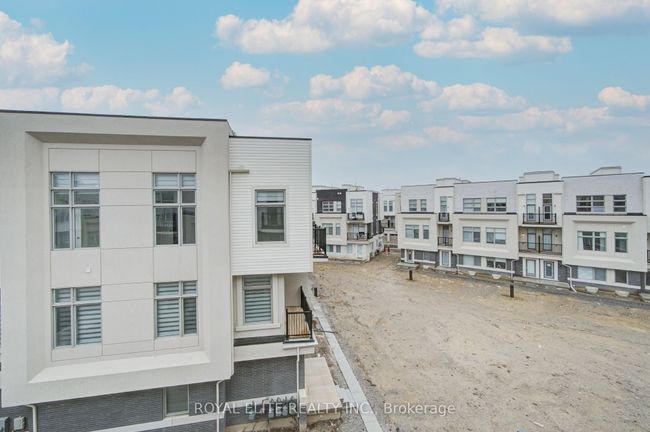 52 Alan Francis Lane, House attached with 3 bedrooms, 4 bathrooms and null parking in Markham ON | Image 37