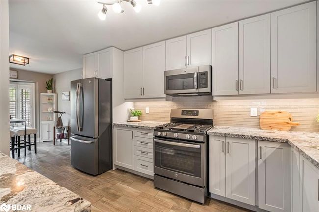 17 Hillcrest Dr, House other with 3 bedrooms, 3 bathrooms and 3 parking in Alliston ON | Image 7