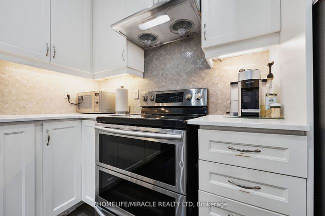 36 Bernadino St, House attached with 4 bedrooms, 3 bathrooms and 2 parking in Brampton ON | Image 17
