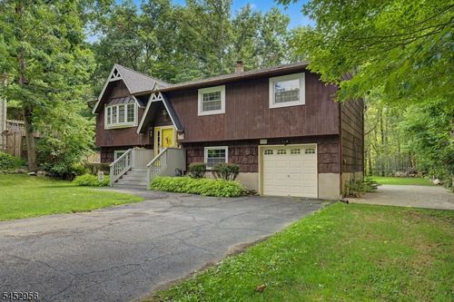 50 River Rd, Stanhope, NJ, 07874-3442 | Card Image