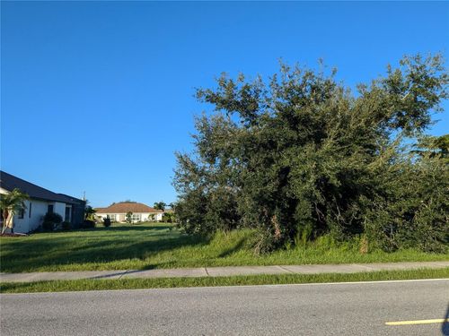 1327 Rio De Janeiro Ave, PUNTA GORDA, FL, 33983-6213 | Card Image