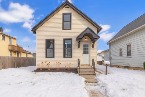 1623 S 13th St, Sheboygan, WI, 53081-5251 | Card Image