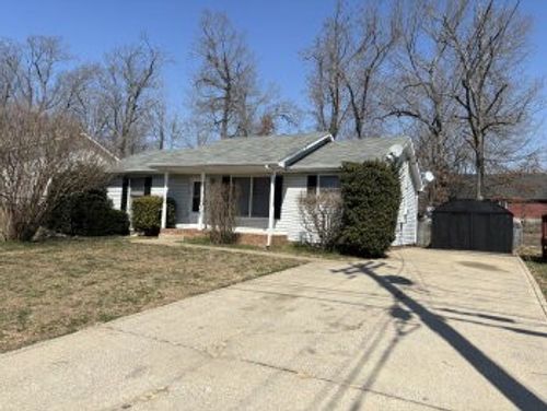 363 Donna Dr, Clarksville, TN, 37042-3891 | Card Image