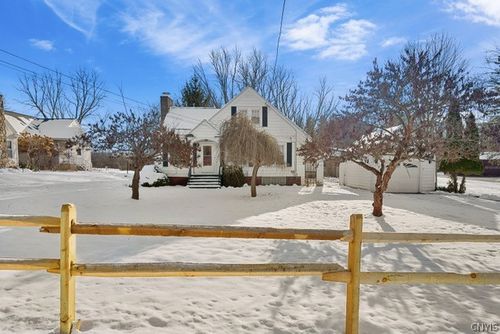 164 Bennett Rd, Camillus, NY, 13031-1518 | Card Image