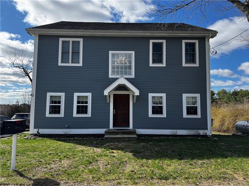 73 Dye Hill Rd, Hope Valley, RI, 02832-1223 | Card Image