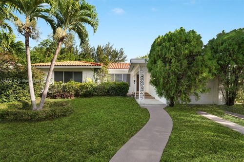 330 N Shore Dr, Miami Beach, FL, 33141 | Card Image