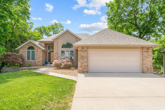 Front of Home | Image 4