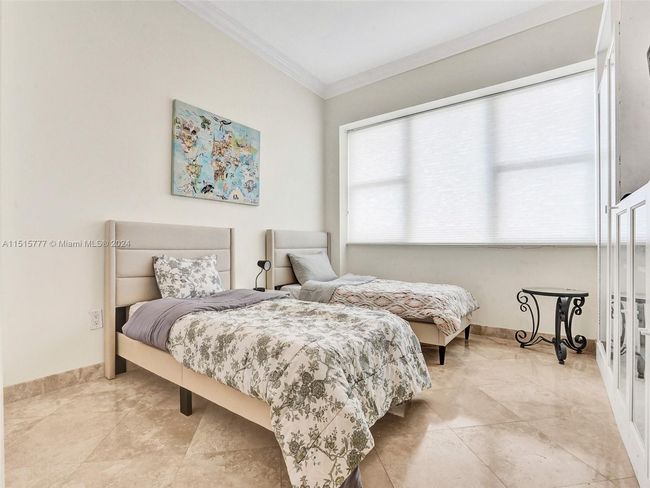 APT-1709 - 3180 S Ocean Dr, Condo with 2 bedrooms, 2 bathrooms and null parking in Hallandale Beach FL | Image 5