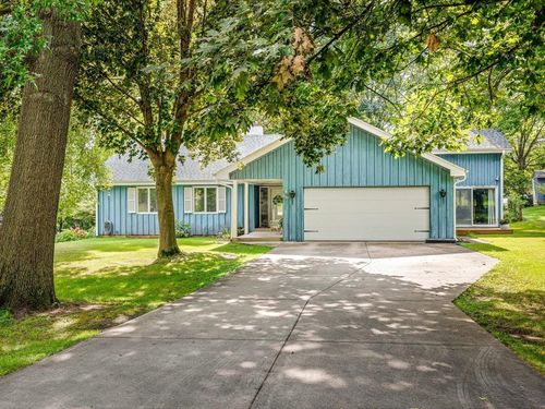 650 Coolidge Pl, Rockford, IL, 61107-4935 | Card Image