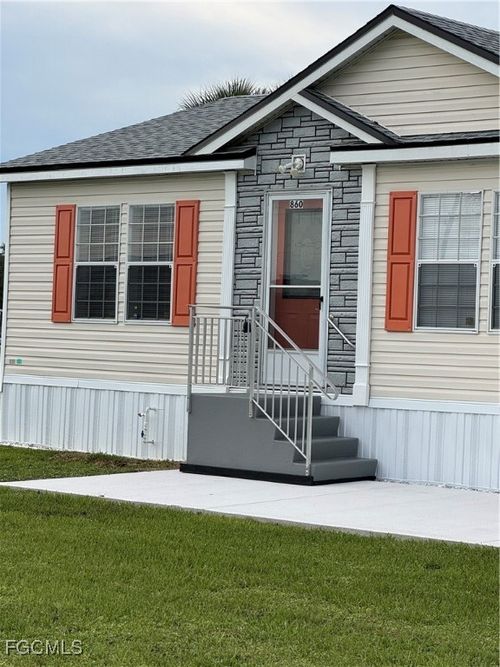 860 Yacht Club Way Nw, MOORE HAVEN, FL, 33471-2823 | Card Image