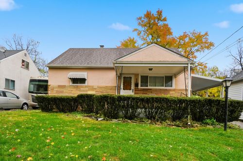 686 Plymouth St, Worthington, OH, 43085-3760 | Card Image