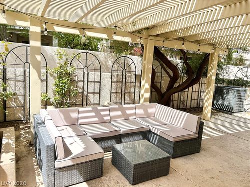 2633 Golden Sands Dr, Las Vegas, NV, 89128-6803 | Card Image