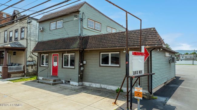 430 W 3 Rd St, Home with 0 bedrooms, 1 bathrooms and null parking in Nescopeck PA | Image 32