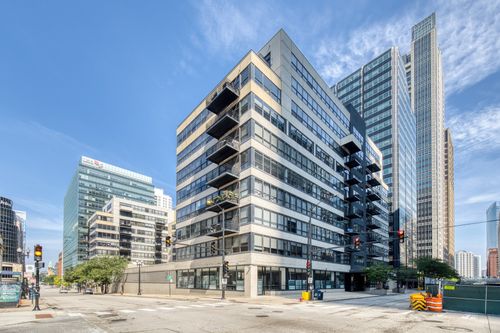 612-130 Canal St, Chicago, IL, 60606-3909 | Card Image