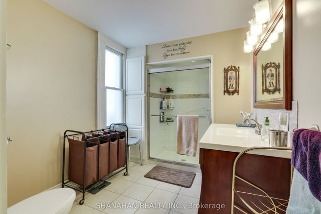 5338 Nauvoo Rd, House other with 3 bedrooms, 2 bathrooms and 3 parking in Warwick ON | Image 5