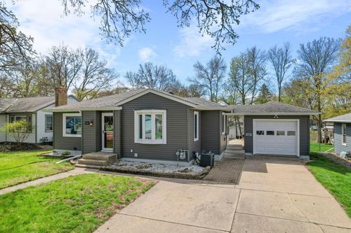 564 Madson Avenue Sw, Hutchinson, MN, 55350 | Card Image