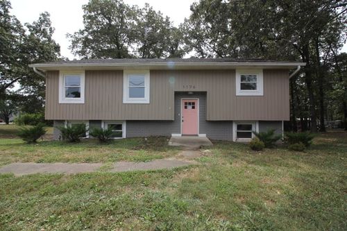 1176 Lafayette Rd, Clarksville, TN, 37042-3821 | Card Image