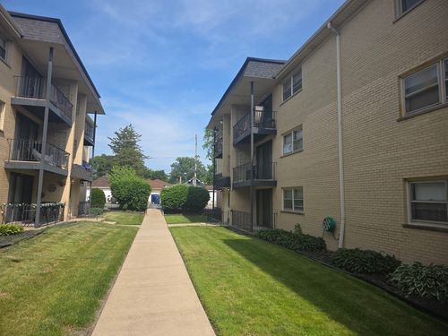 3e-2041 N Harlem Ave, Chicago, IL, 60707-3129 | Card Image
