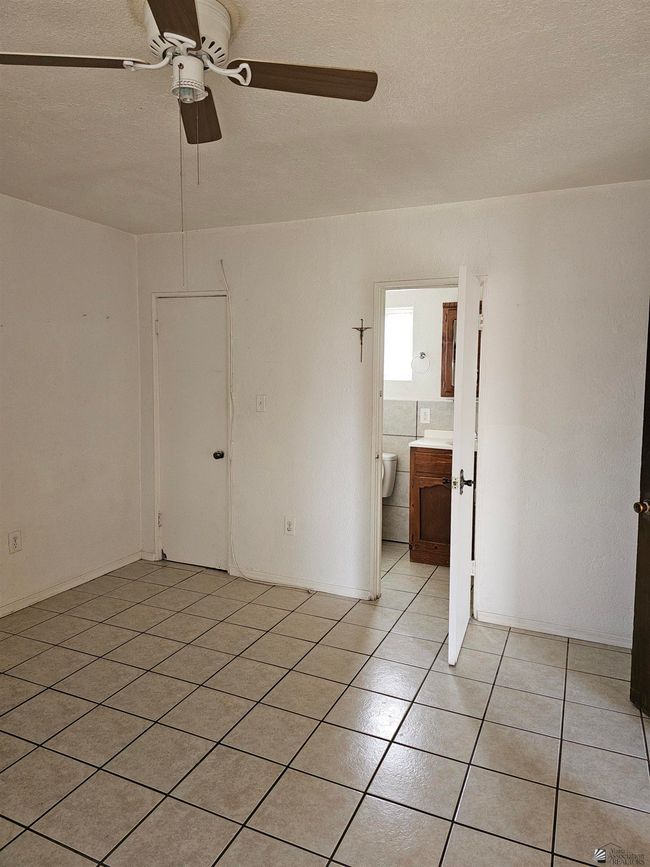 1114 S 7 Th Ave, House other with 0 bedrooms, 1 bathrooms and null parking in Yuma AZ | Image 4