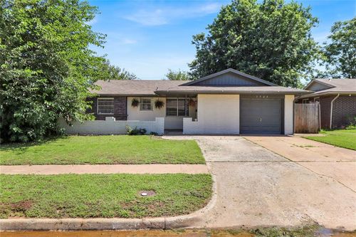 3924 Se 14th St, Del City, OK, 73115-2224 | Card Image