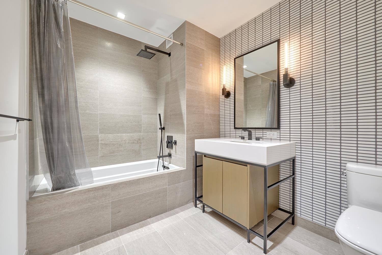 Residential Lease in JC, Downtown 3