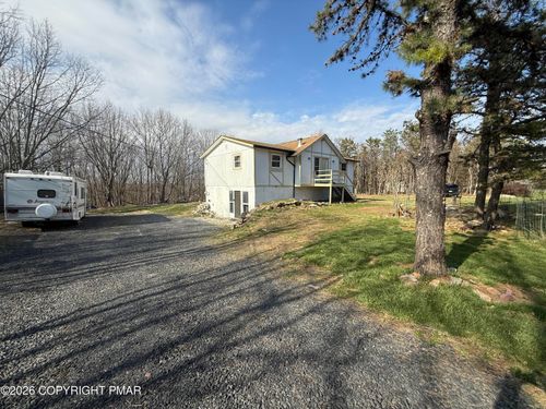 2354 Candlewood Ln, Blakeslee, PA, 18610-2213 | Card Image