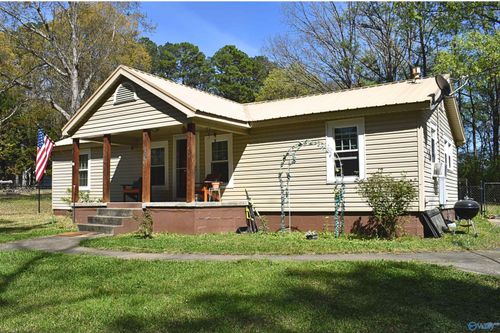 130 New York Ave, Gadsden, AL, 35903-3854 | Card Image