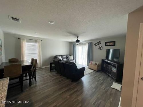 458 River Hill Dr, WELAKA, FL, 32193-2212 | Card Image