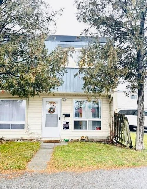 18-8646 Willoughby Dr, Niagara Falls, ON, L2G6X7 | Card Image