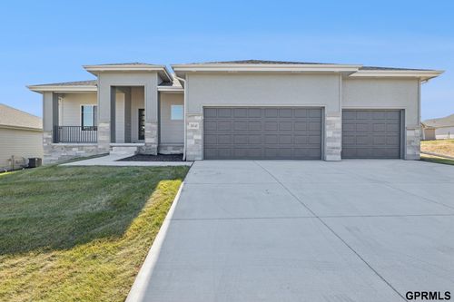 20145 S St, Omaha, NE, 68135 | Card Image