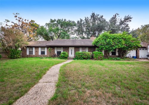 112 Hasler St, Bastrop, TX, 78602-4104 | Card Image
