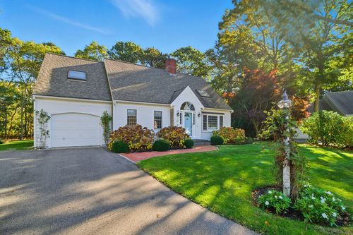 42 Eventide Ln, Hyannis, MA, 02601-2198 | Card Image