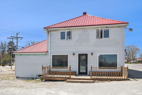 955 Fisher Ave, Warsaw, IN, 46580-4743 | Card Image